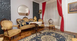 von_poll_real_estate_property_HU25439617_image_0