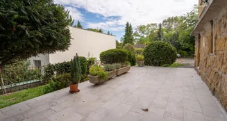 von_poll_real_estate_property_HU25439617_image_2