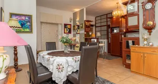 von_poll_real_estate_property_HU25439617_image_22