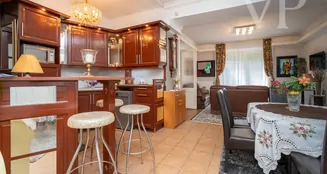 von_poll_real_estate_property_HU25439617_image_13