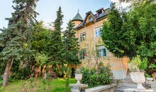 33786115_226795507_m