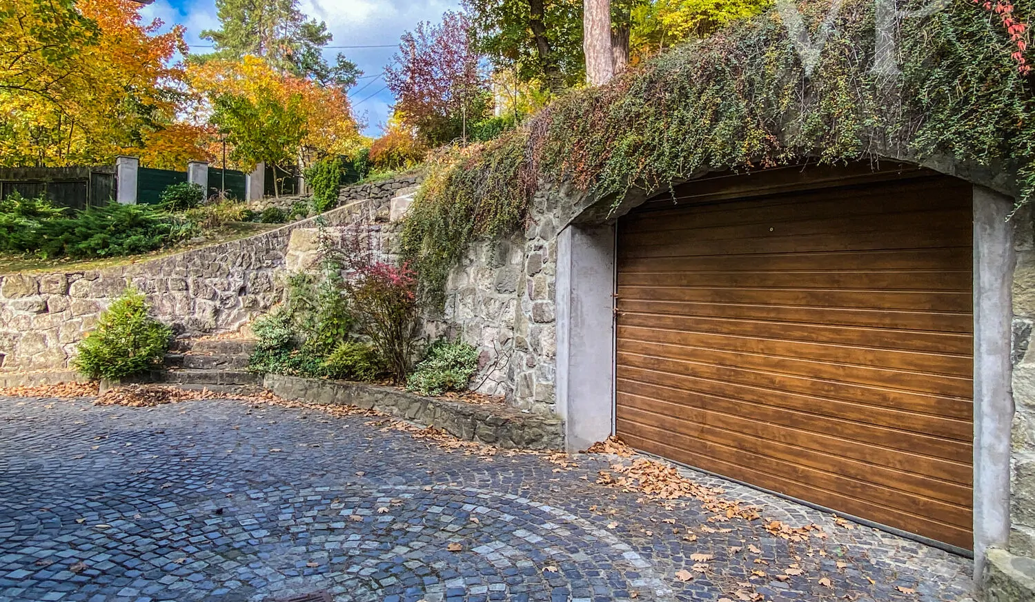 9D4B36ED-7325-467D-91DC-A75EBA1E0653