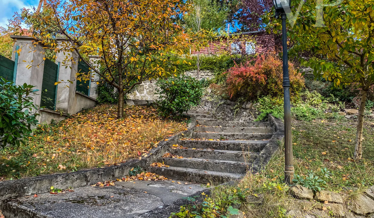 D8BD0F28-9796-4A98-B743-1852B06DC06F