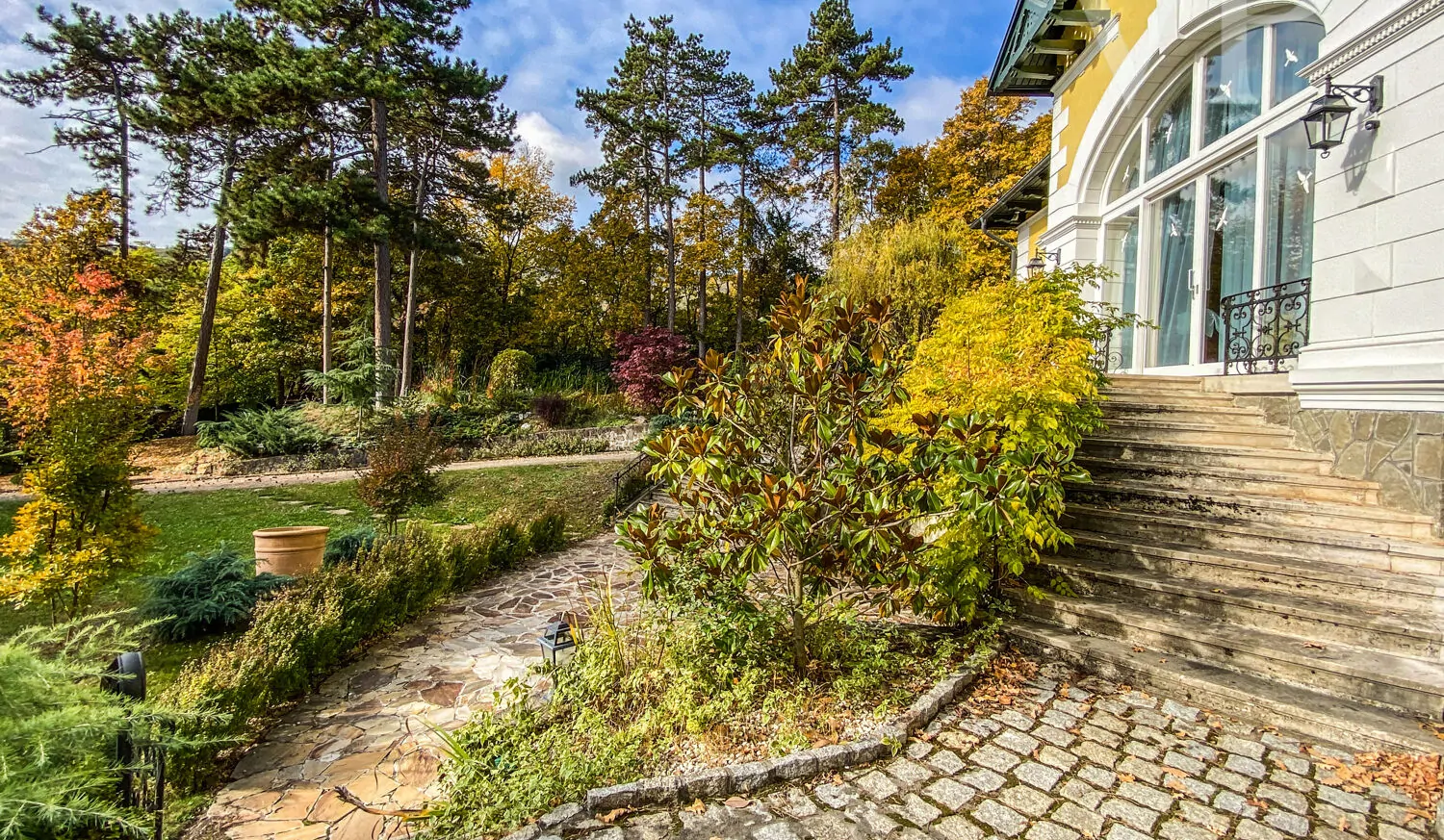 7EA19A78-3EB8-4880-89C4-01922D94FC3F