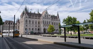 von_poll_real_estate_property_HU25439636_image_0