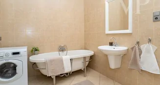 von_poll_real_estate_property_HU25439637_image_19