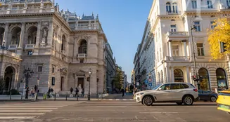 von_poll_real_estate_property_HU25439637_image_0