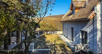 von_poll_real_estate_property_HU25439639_image_8