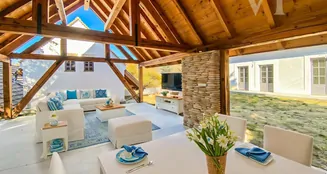 von_poll_real_estate_property_HU25439639_image_3