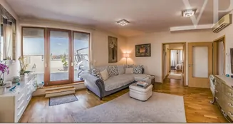 von_poll_real_estate_property_HU25439643_image_4