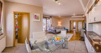 von_poll_real_estate_property_HU25439643_image_3