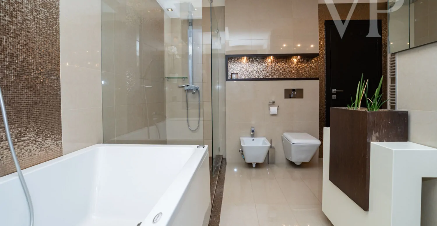 Gyerekszobák fürdőszobája