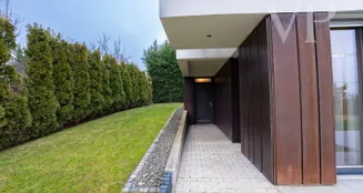 von_poll_real_estate_property_HU25439657_image_3