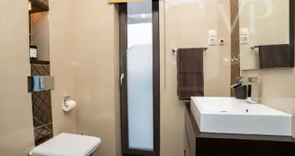 von_poll_real_estate_property_HU25439657_image_19