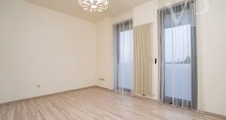 von_poll_real_estate_property_HU25439657_image_22