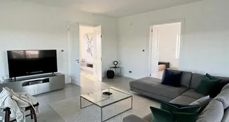 von_poll_real_estate_property_HU26439691_image_11