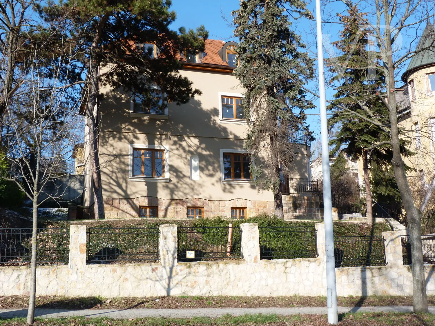 Németvölgyi_út_95_szám