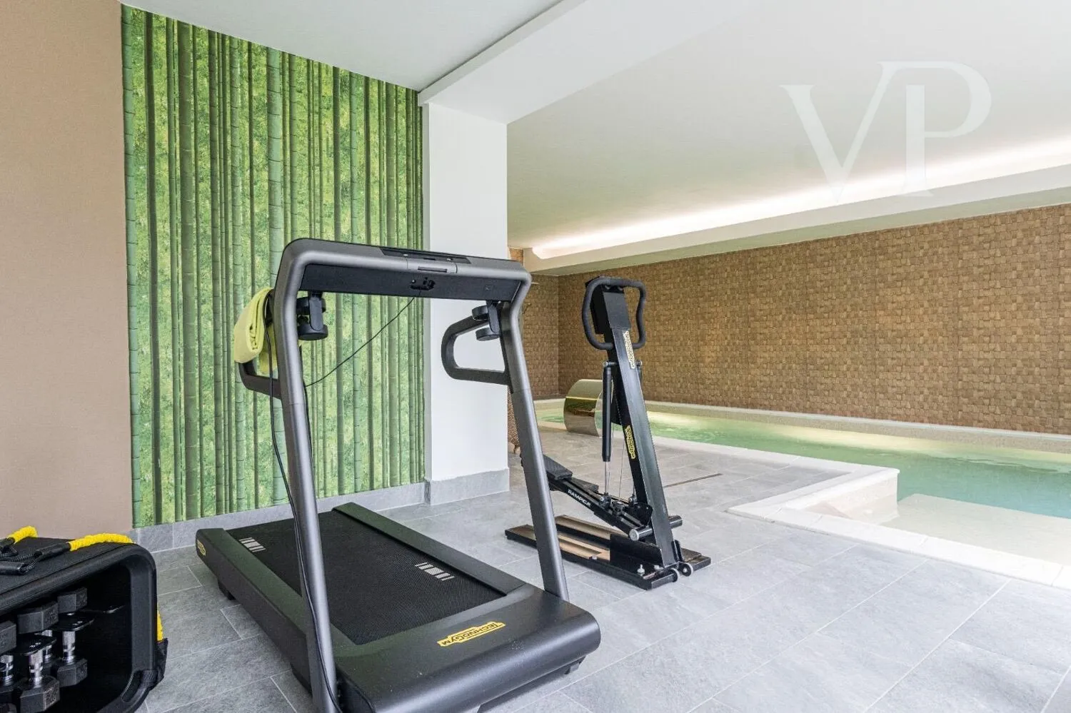 a24084ea-c353-47a6-8f7a-f350647e1f91