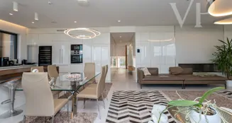 von_poll_real_estate_property_HU26439704_image_6