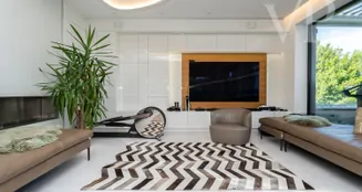 von_poll_real_estate_property_HU26439704_image_28