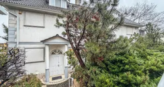 von_poll_real_estate_property_HU26439712_image_10