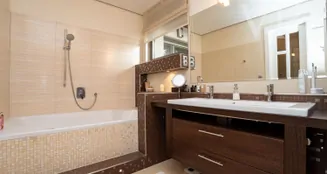 von_poll_real_estate_property_HU26439716_image_18