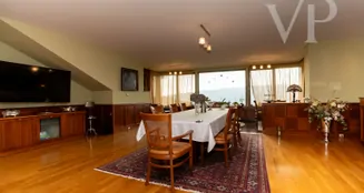 von_poll_real_estate_property_HU26439716_image_8