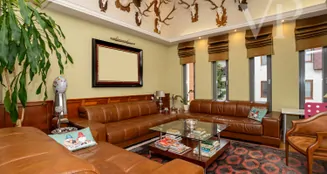 von_poll_real_estate_property_HU26439716_image_4