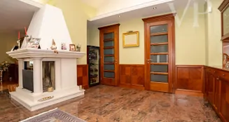 von_poll_real_estate_property_HU26439716_image_118