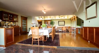 von_poll_real_estate_property_HU26439716_image_219