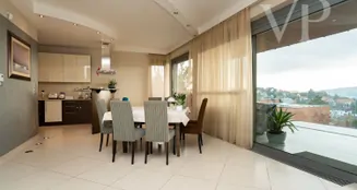 von_poll_real_estate_property_HU26439716_image_140