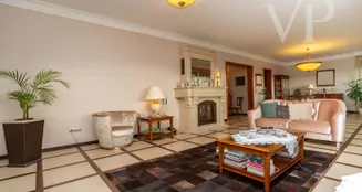 von_poll_real_estate_property_HU26439716_image_222