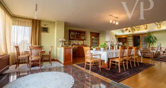 von_poll_real_estate_property_HU26439716_image_218