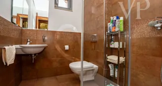 von_poll_real_estate_property_HU26439716_image_229