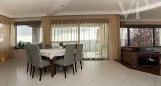 von_poll_real_estate_property_HU26439716_image_253