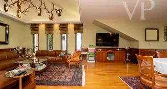 von_poll_real_estate_property_HU26439716_image_233