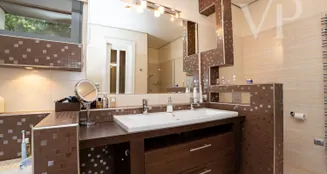 von_poll_real_estate_property_HU26439716_image_243