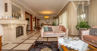 von_poll_real_estate_property_HU26439716_image_277