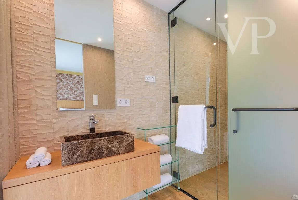 #A _1A Neue Luxuswohnung mit Gartenanschluss und Designermöbeln im 2. Bezirk.