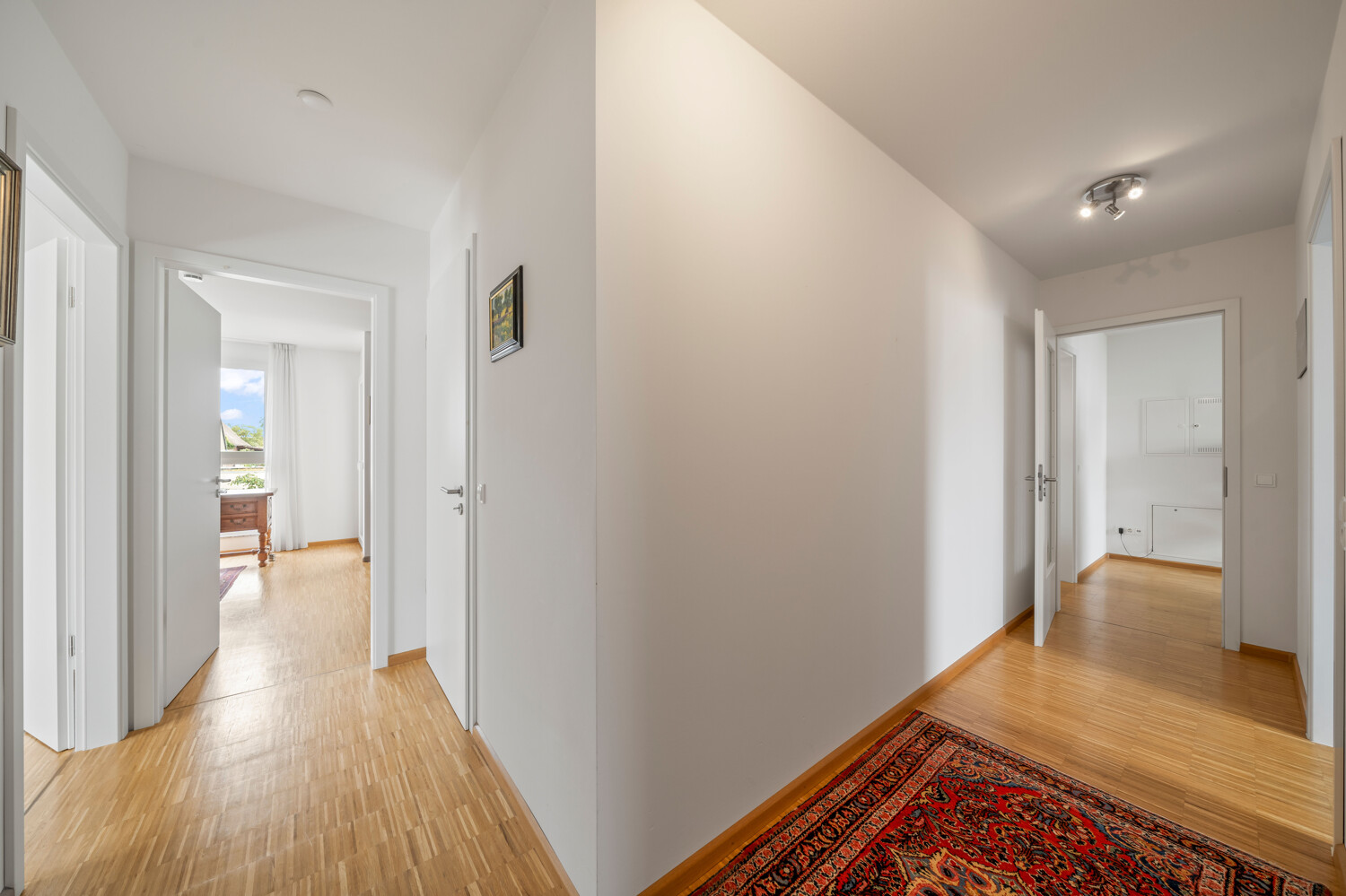 Exklusiv: Großzügiges Wohngefühl mit Stil und moderner Behaglichkeit