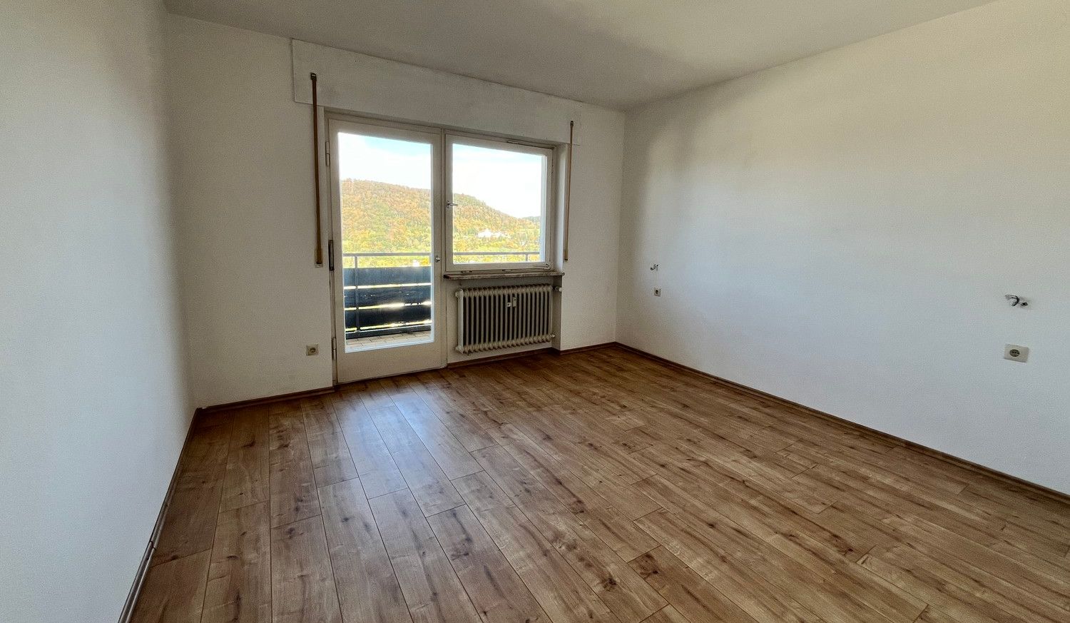 Schlafzimmer mit Balkon