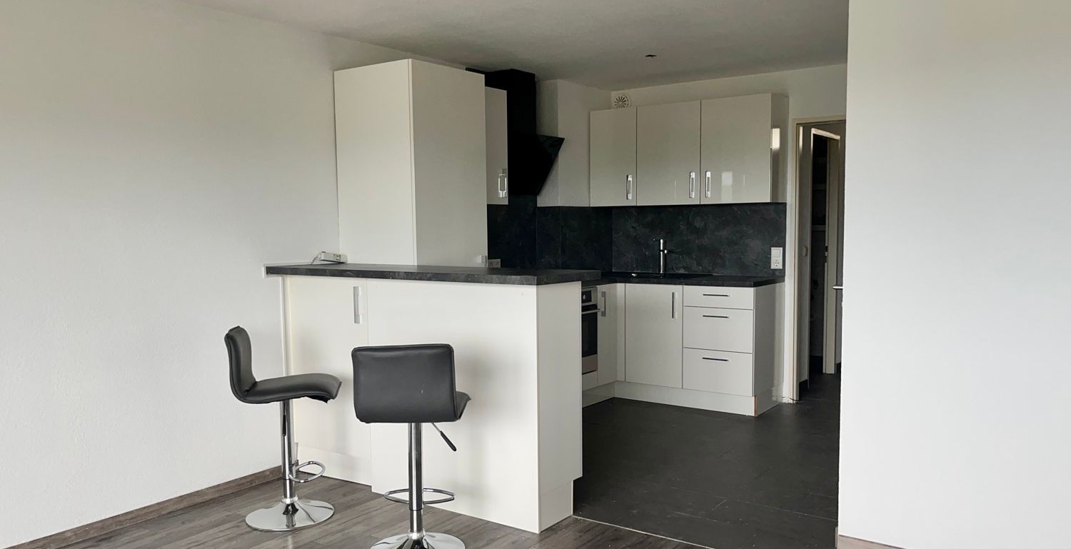 Geräumige 2-Zi. Etagenwohnung mit großem Balkon und herrlicher Aussicht