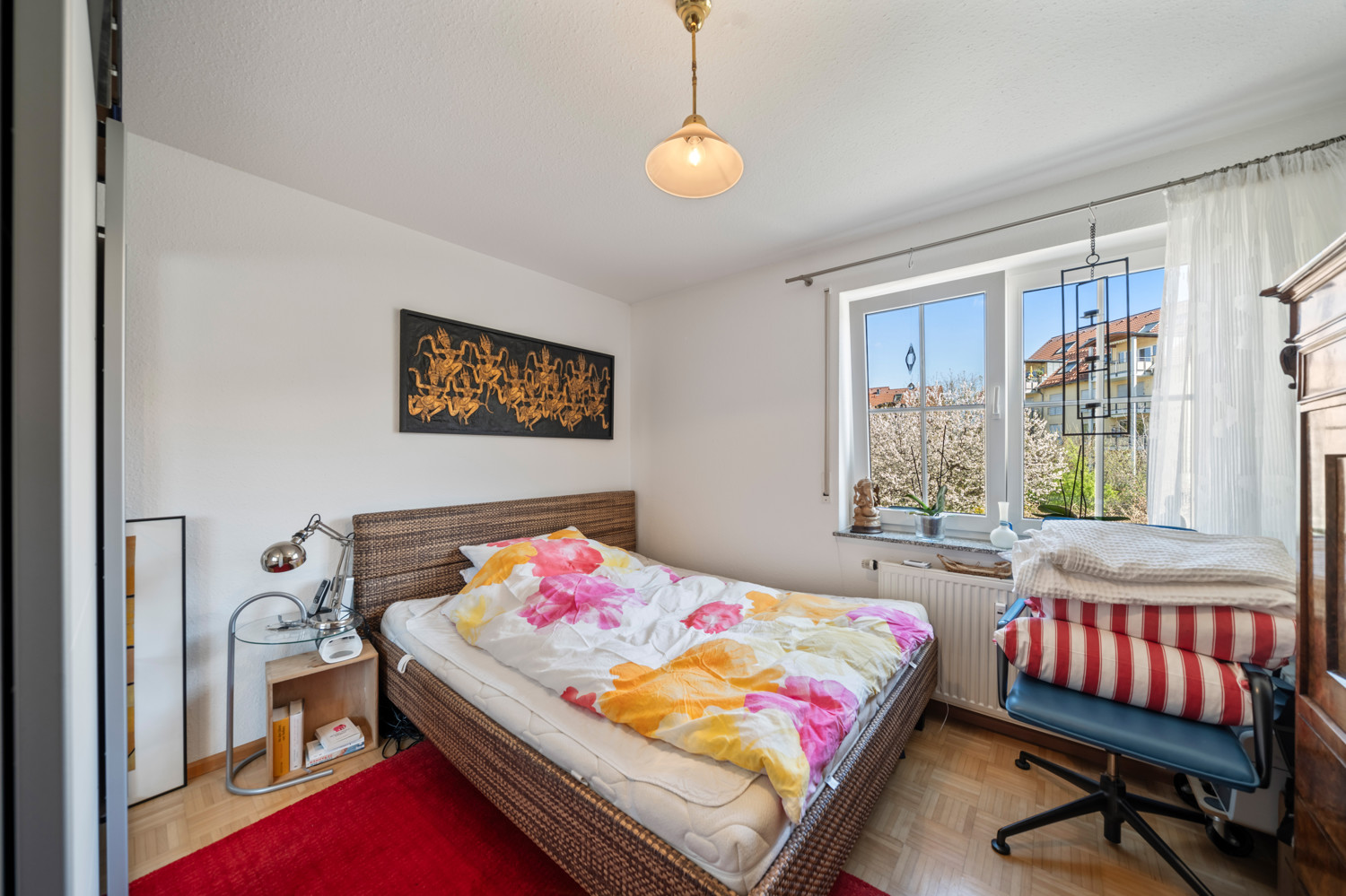 Großes Schlafzimmer