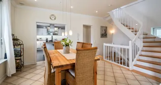 von_poll_real_estate_property_25429090_image_3