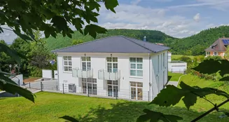 von_poll_real_estate_property_25429910_image_0