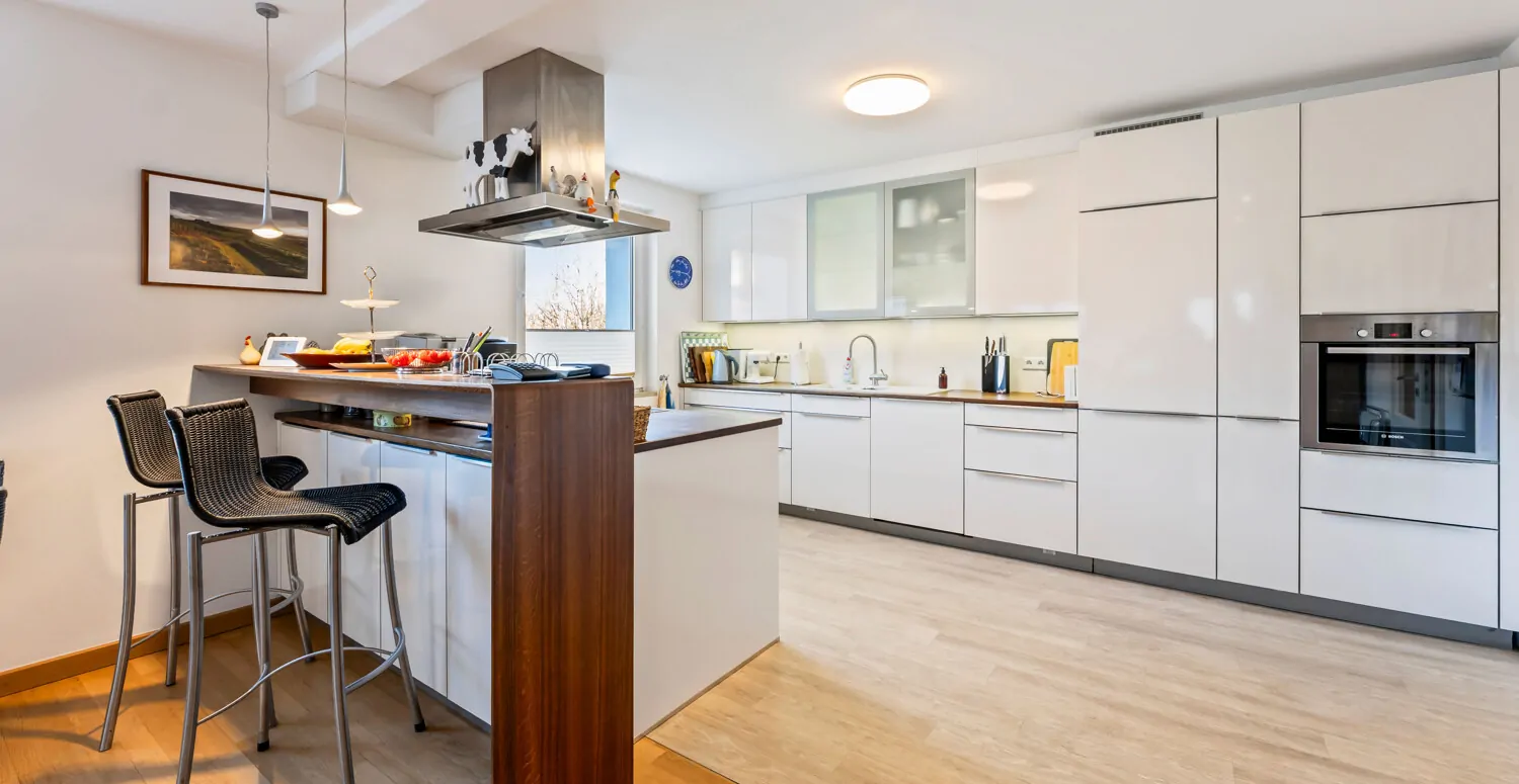 Einbauküche offen zum Wohnzimmer