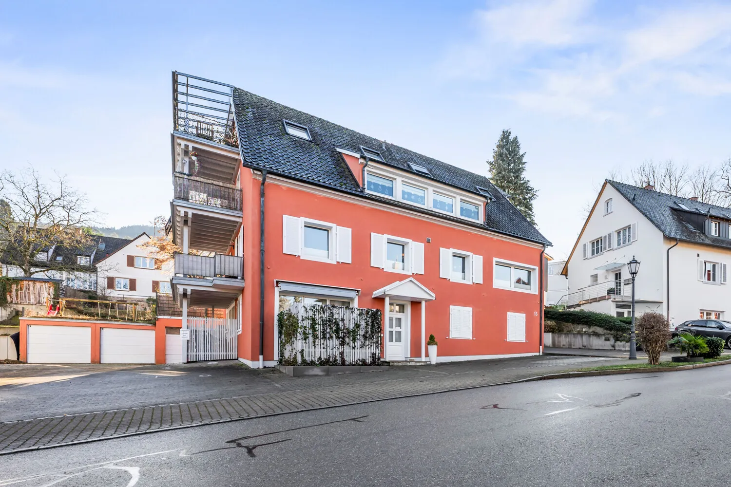 Gepflegtes Mehrfamilienhaus, saniert 2014