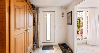 von_poll_real_estate_property_26429010_image_4