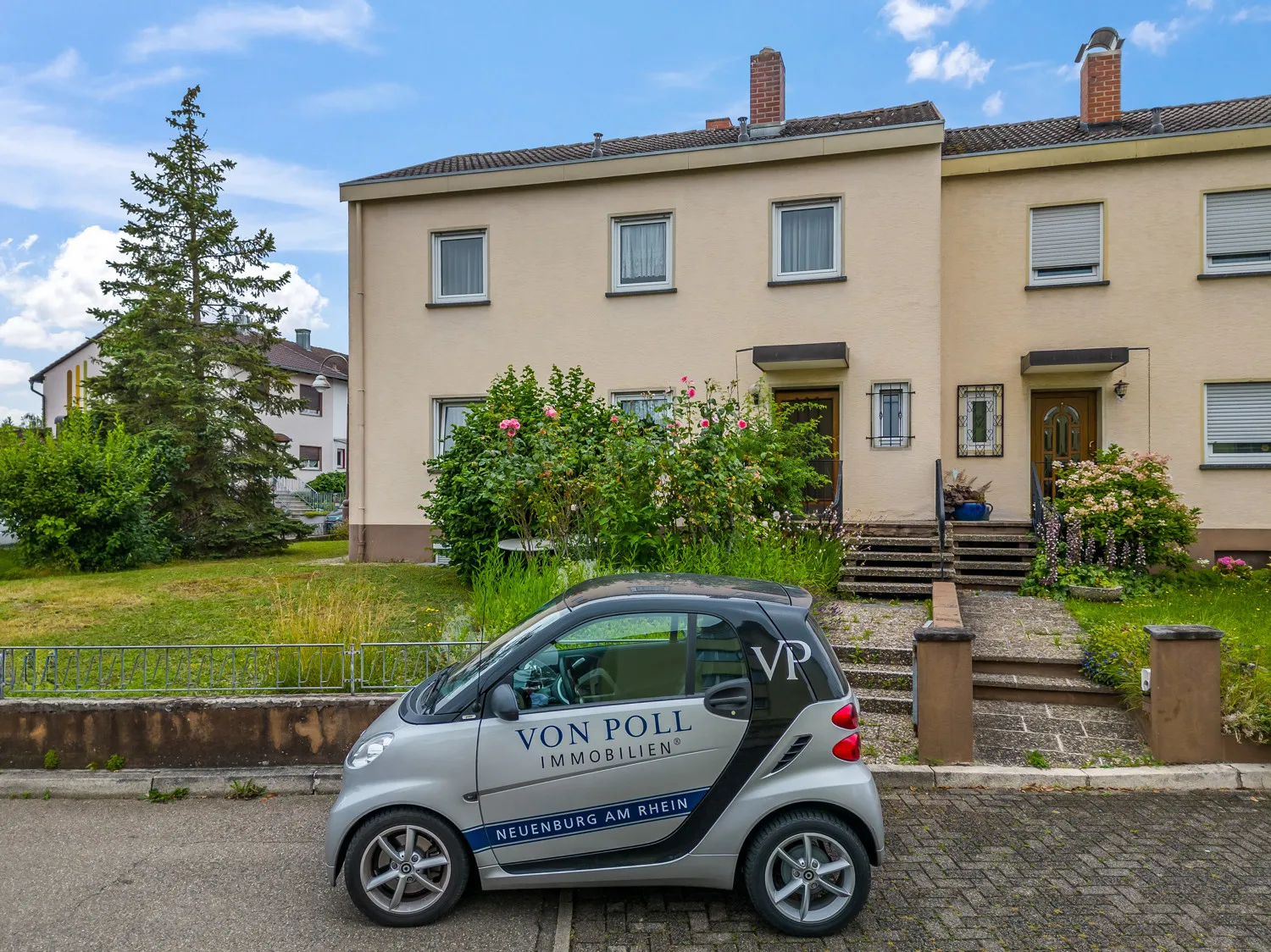 VonPoll-Neuenburg-Neuenburg-02