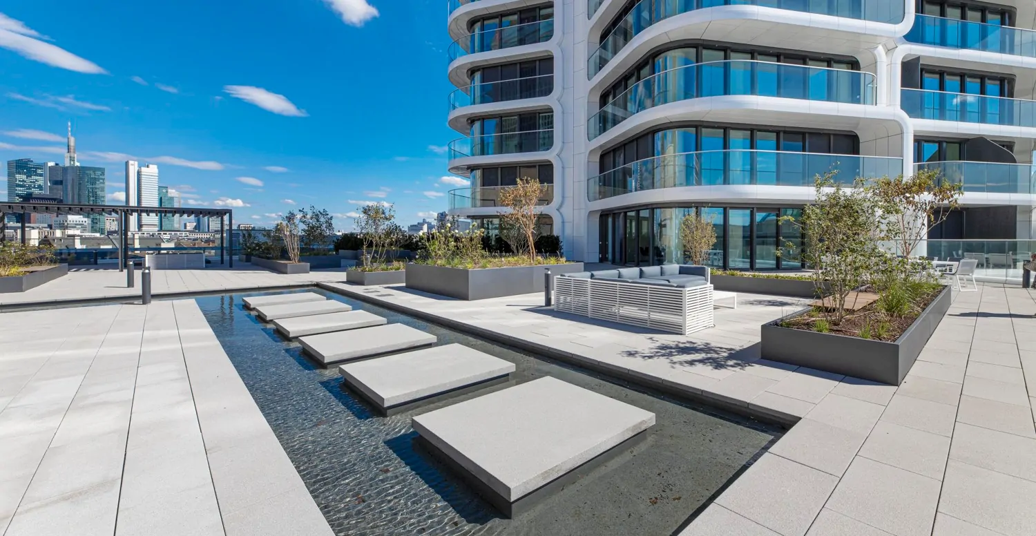 Grand Garden Ansicht I